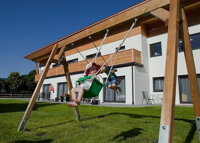 Haus Auszeit فلاخاو