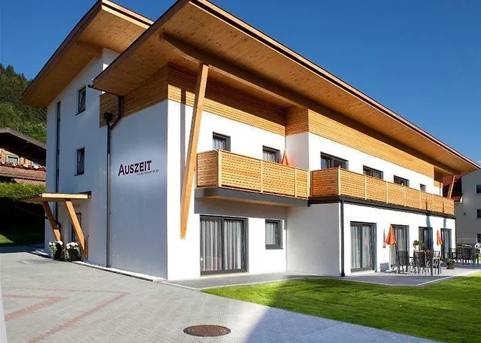 Haus Auszeit 3* فلاخاو